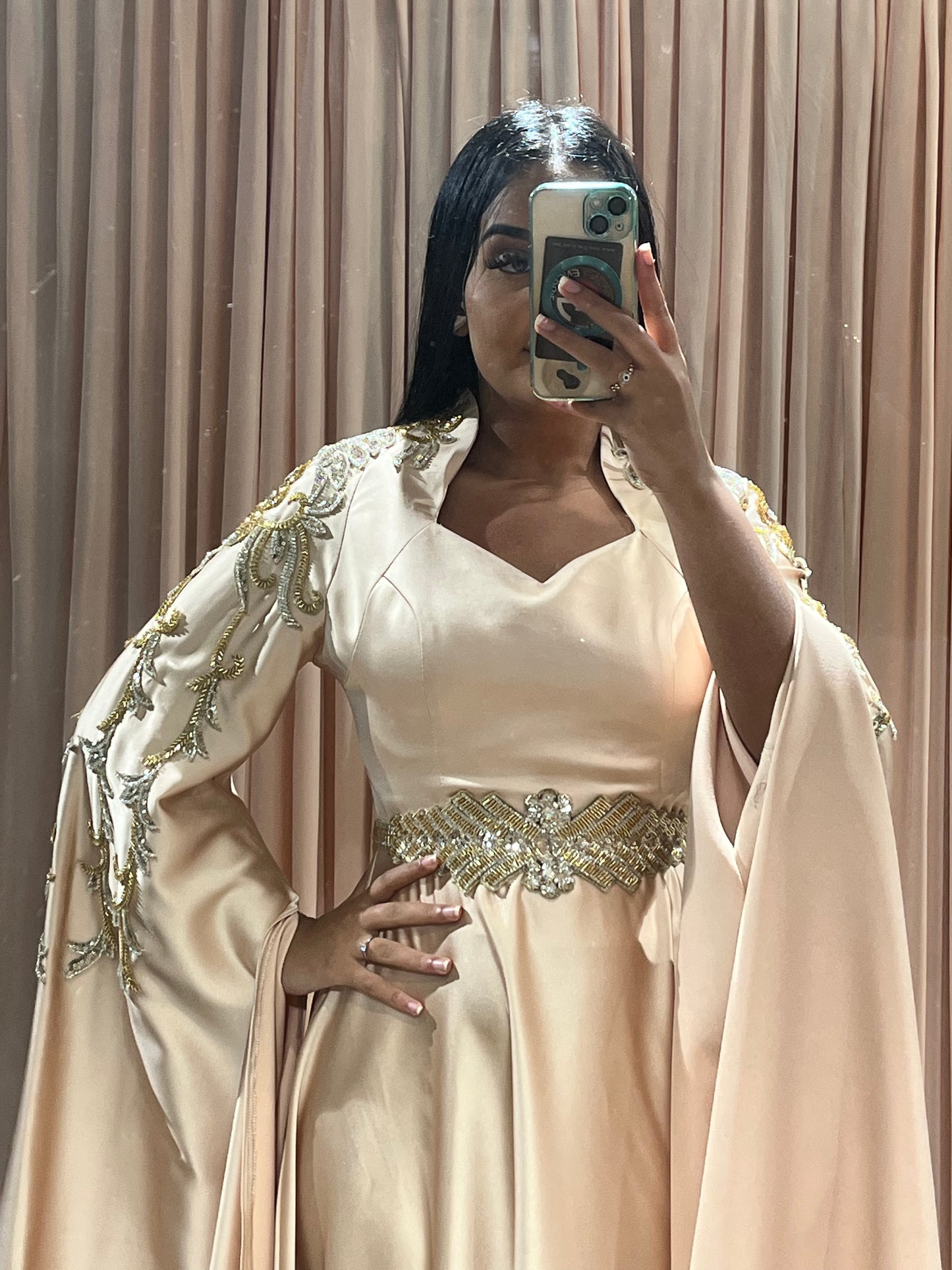 Robe la séduisante
