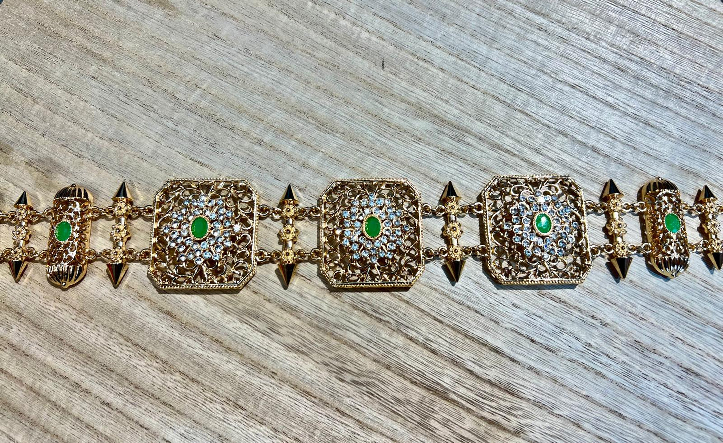 Ceinture avec cordes