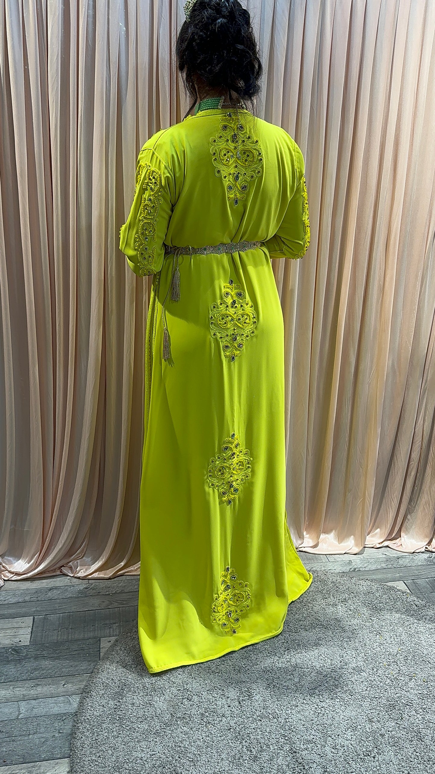 Takchita Nesayem