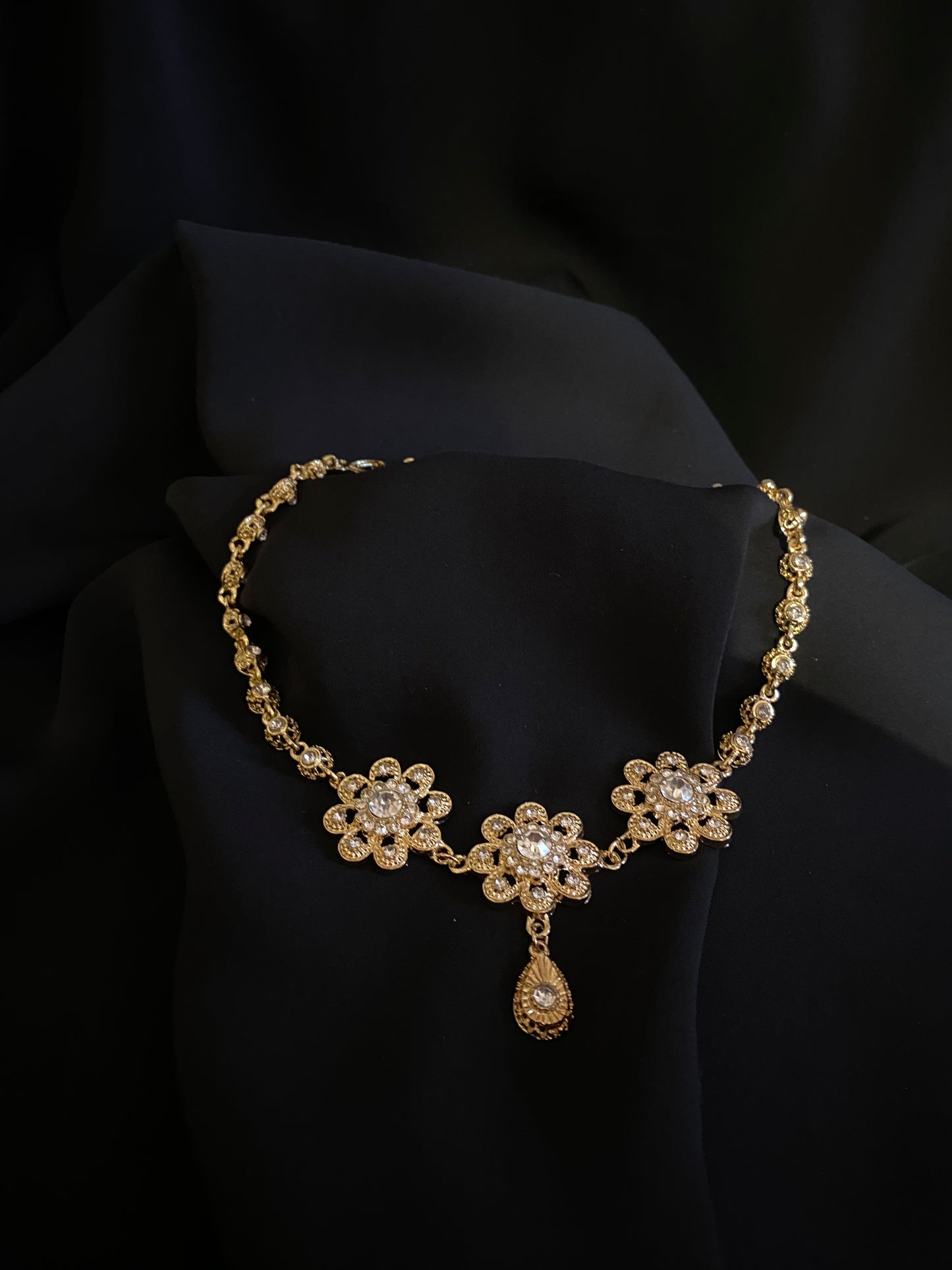 Bijou de tête motif floral