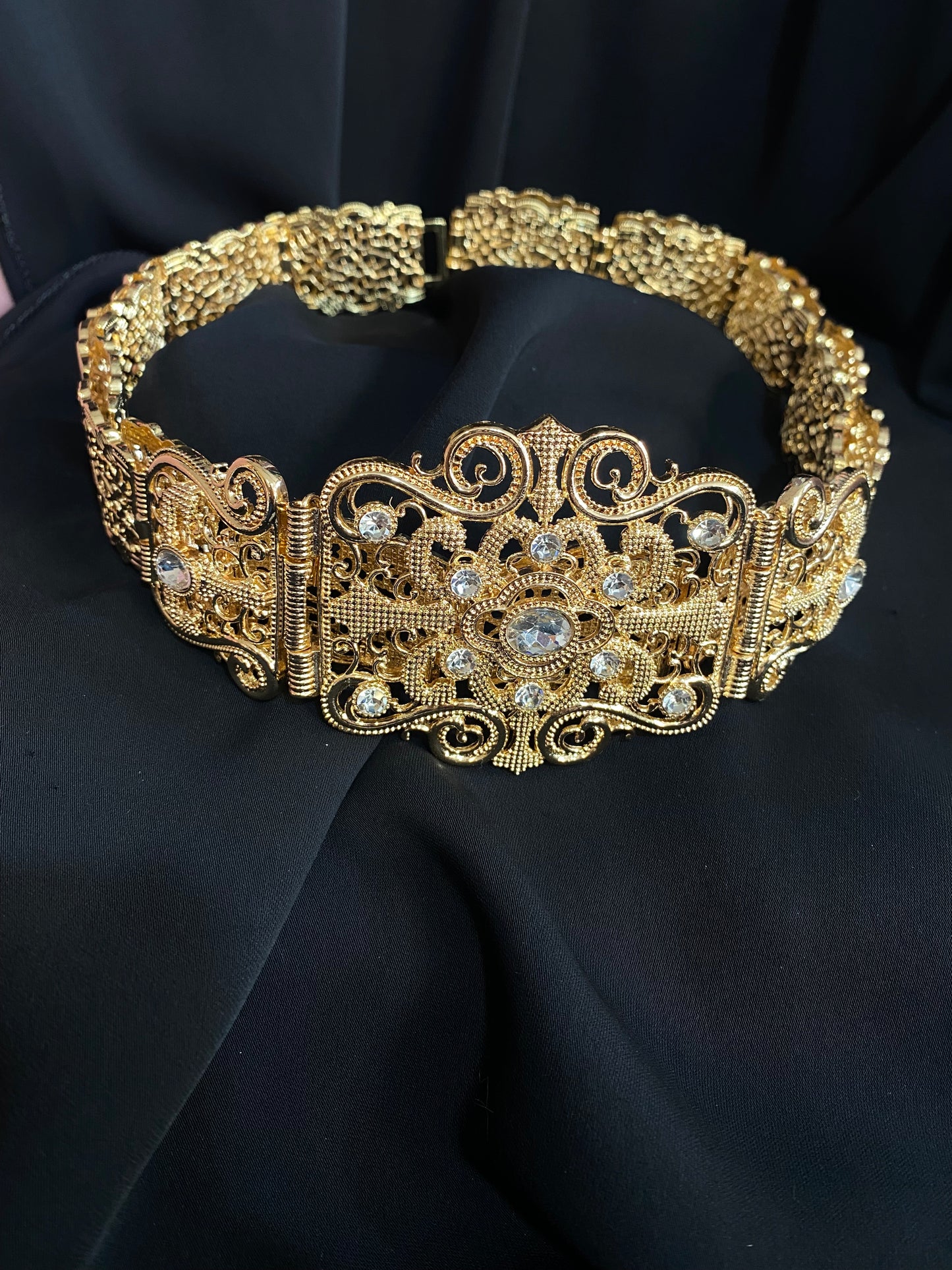 Ceinture en cristal motif floral