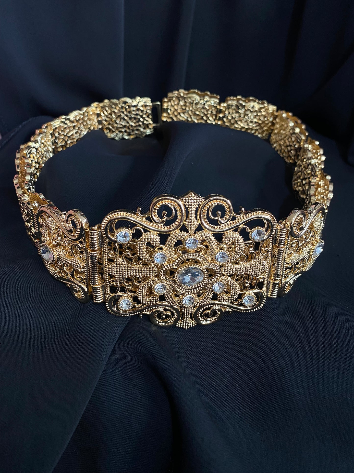 Ceinture en cristal motif floral