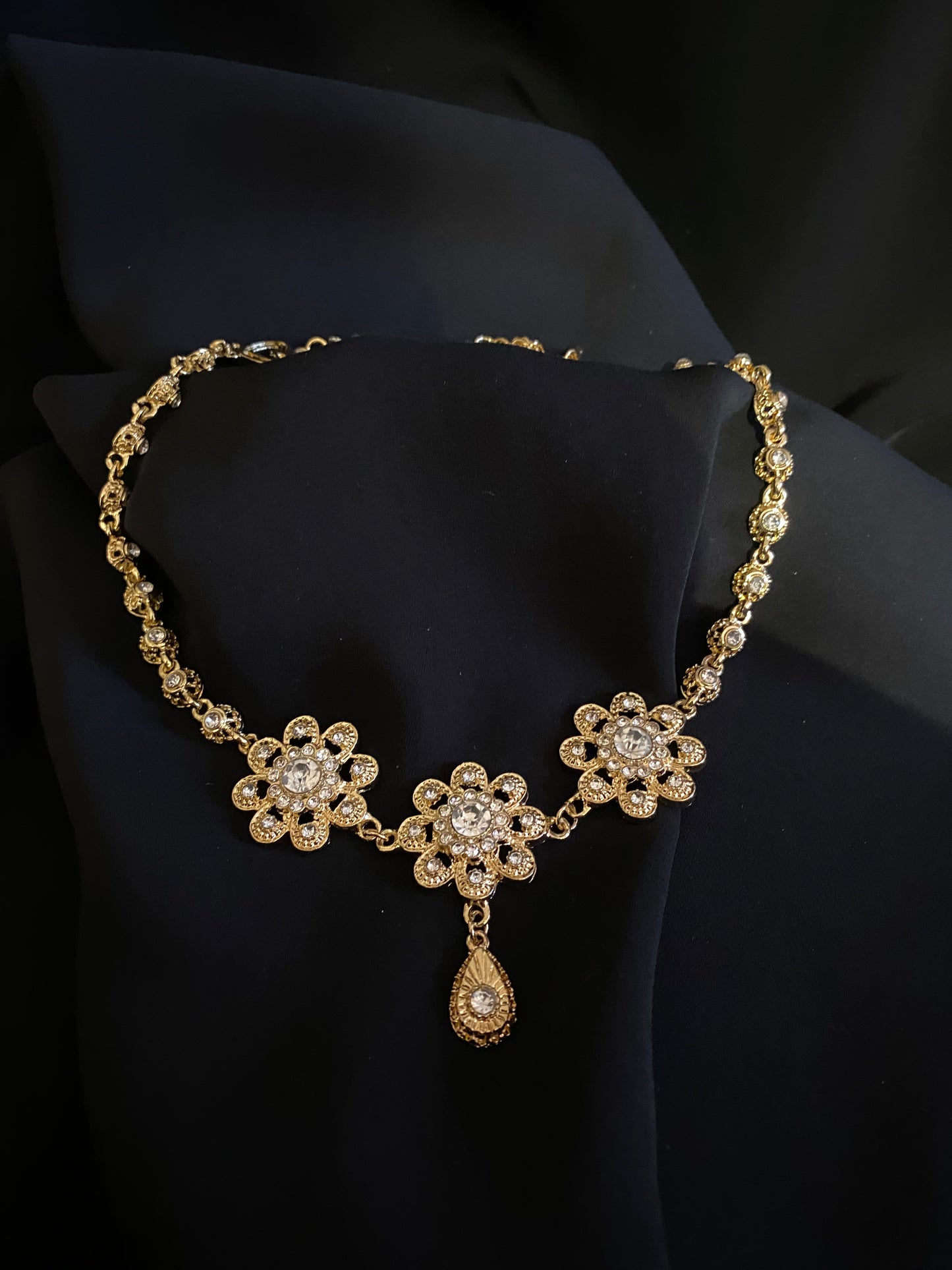 Bijou de tête motif floral