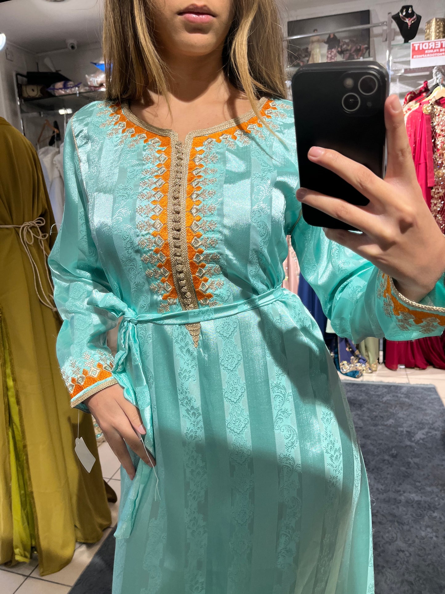 Robe Ismat