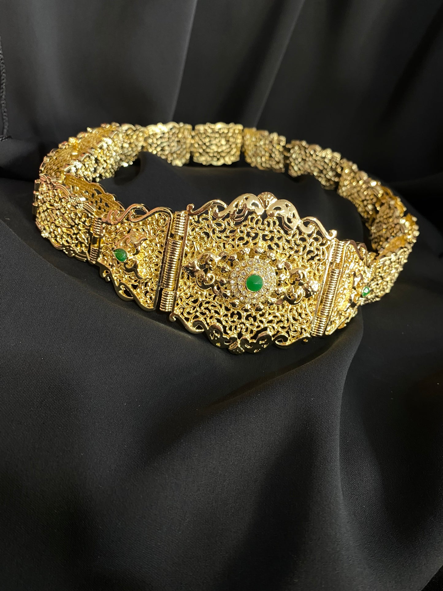 Ceinture dorée en métal