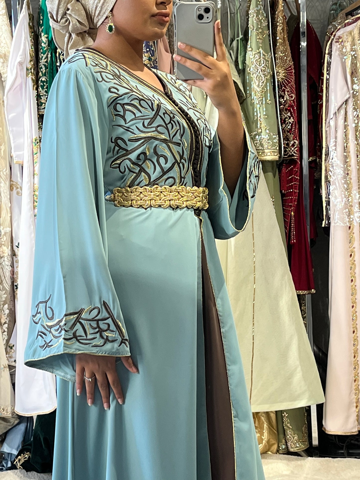 Robe Asila