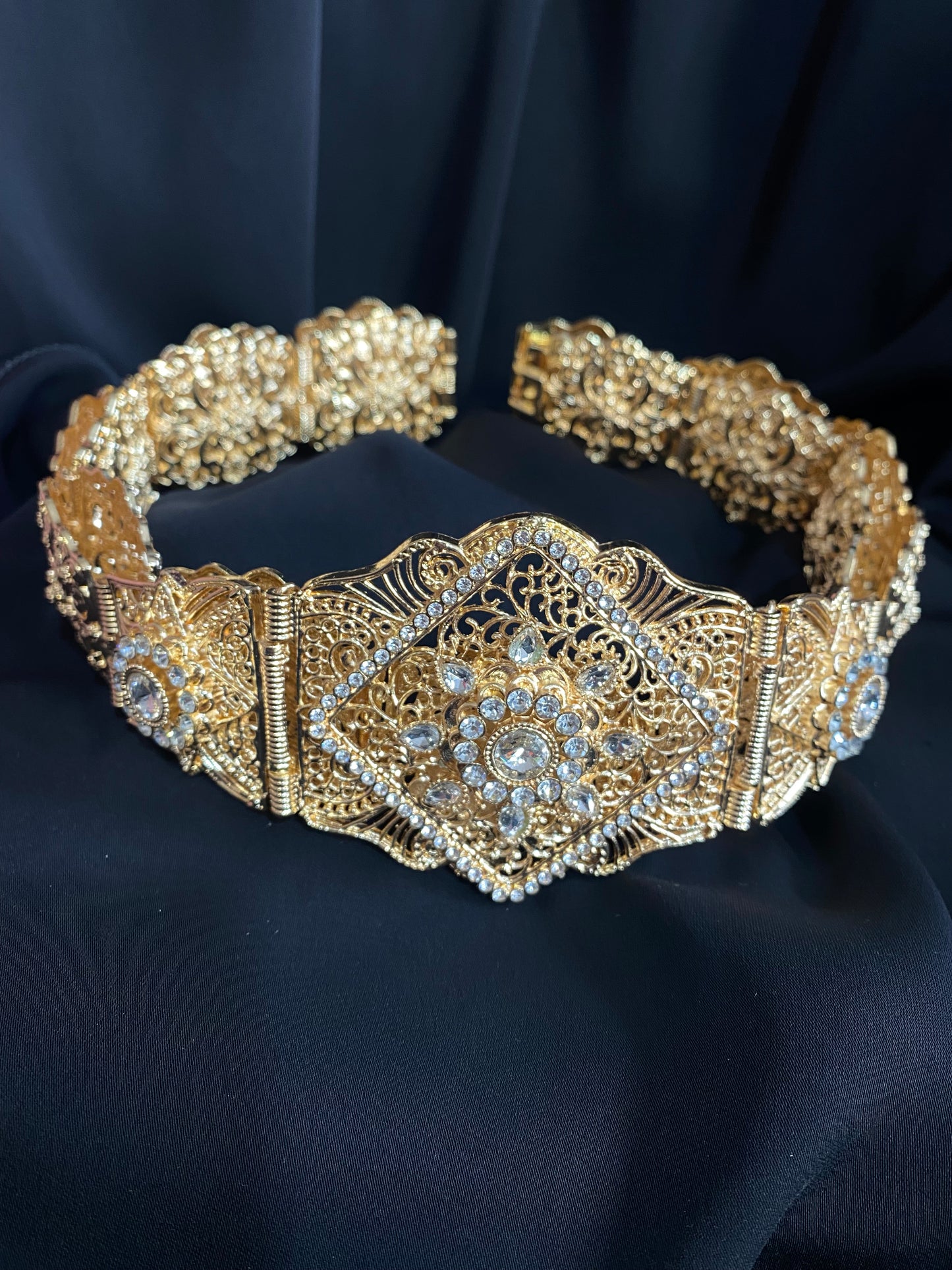 Ceinture dorée en métal 1