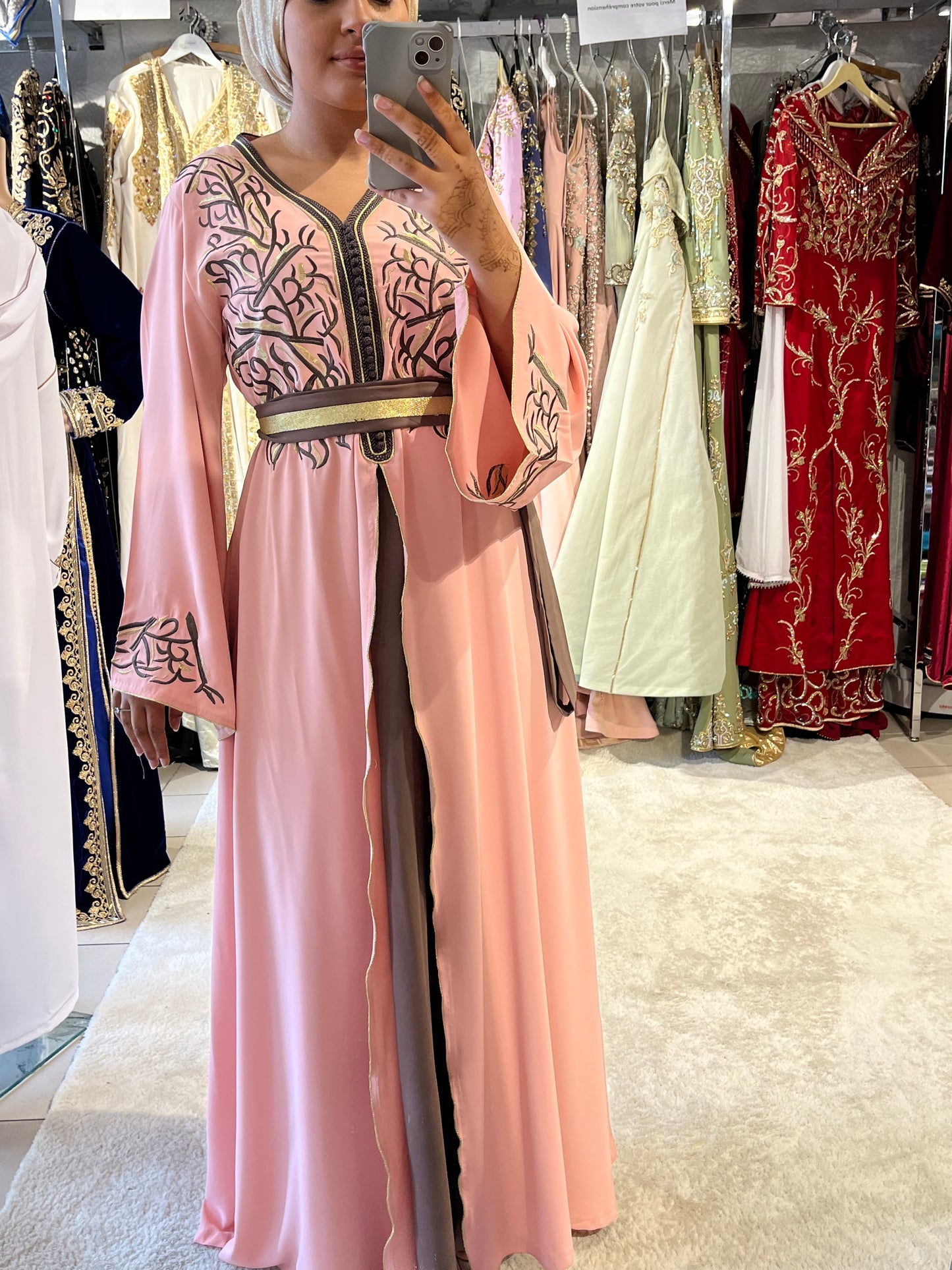 Robe Asila