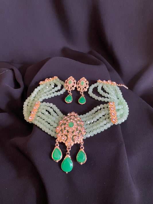 Ensemble Ras du cou et boucles d’oreille vert